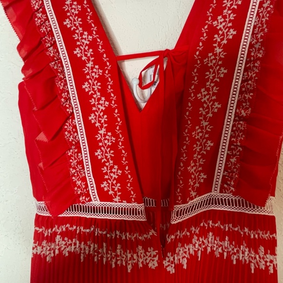Self- Portrait Flower Spell Maxi Ruffle Pleated Dress Size US6 Red V Neck - Picture 8 of 15